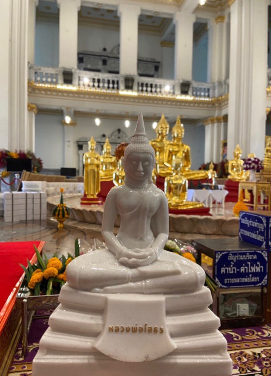 Tượng Phật Ngọc Luang Phor Sothorn Phiên Bản Đặc Biệt Của Chùa Wat Sothonwararam Worawihan (Chỉ Có 1 Bức Duy Nhất) - Ảnh 4