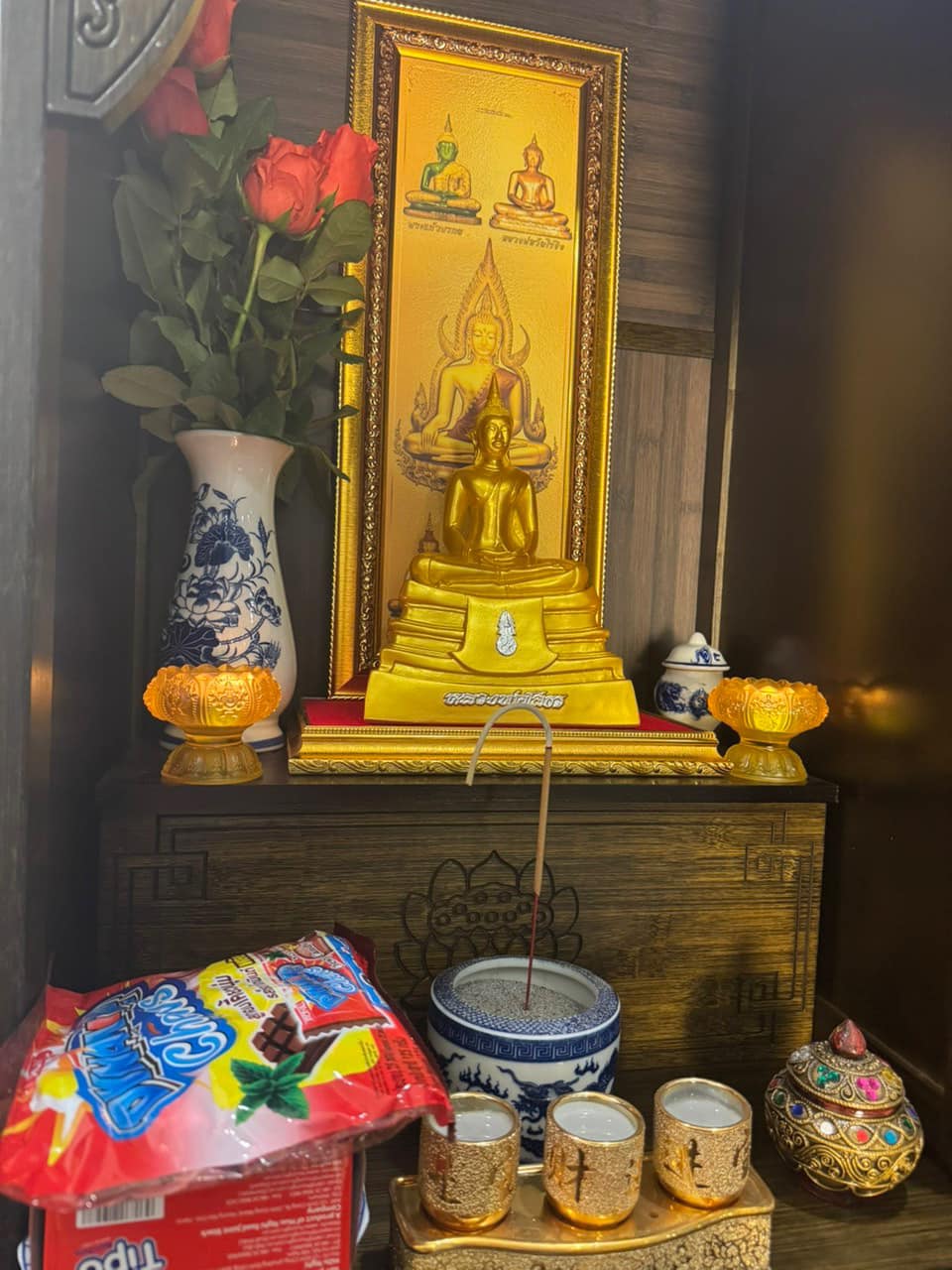 Tượng Phật LP Sothorn Mạ Vàng Của Chùa Wat Sothon Wararam Worawihan