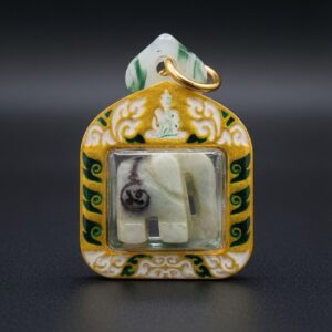 Amulet 36 Vật Phẩm Voi Ngọc khắc chú – Thầy Luang Phor Thaem, chùa Chang Taeng Krachad, năm 2015