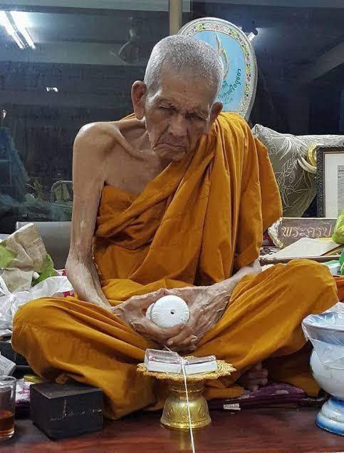 Amulet 44 Mặt Dây Phật Phra Pidta đúc nổi năm 1999 - Ảnh 2