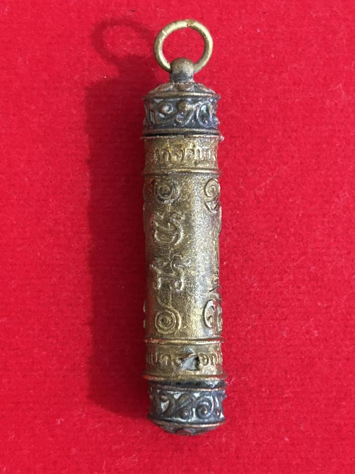 Amulet 54 Takrut Narai Kham Samut – (Phiên bản đầu tiên siêu hiếm) – Đươc 7 Đại cao tăng Miền Nam trực tiếp vẽ phép và tụng kinh trì chú trong 3 ngày liên tục.