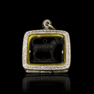 Amulet 18 Khuyển thần giữ của (หมาเฝ้าทรัพย์) phiên bản "Trung thành Vững chắc"